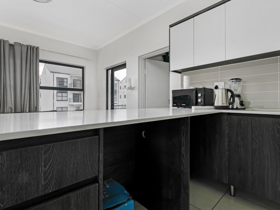 1 Bedroom Property for Sale in Sandown Western Cape